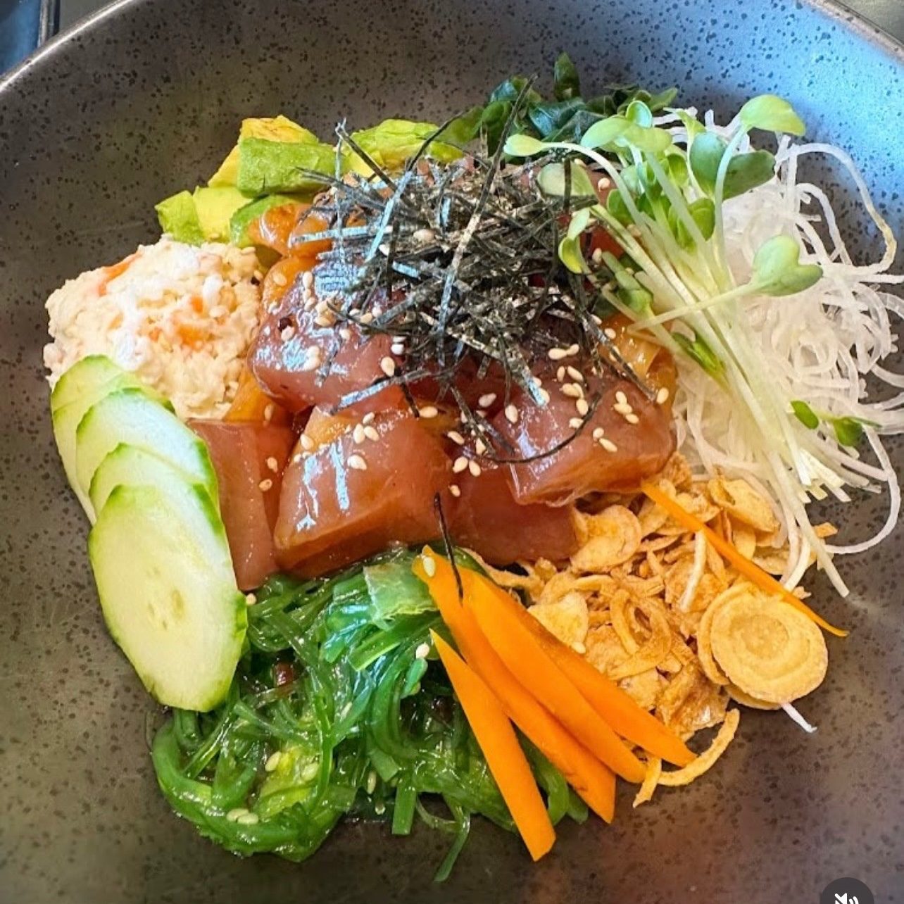 (L) Poke Bowl.